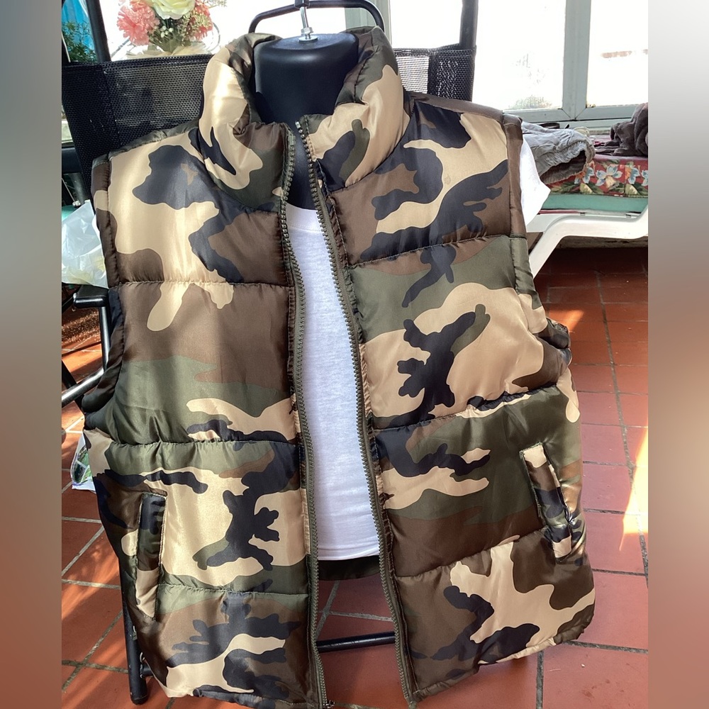 Men’s Camouflage Regal Wear Vest🤎🖤💚